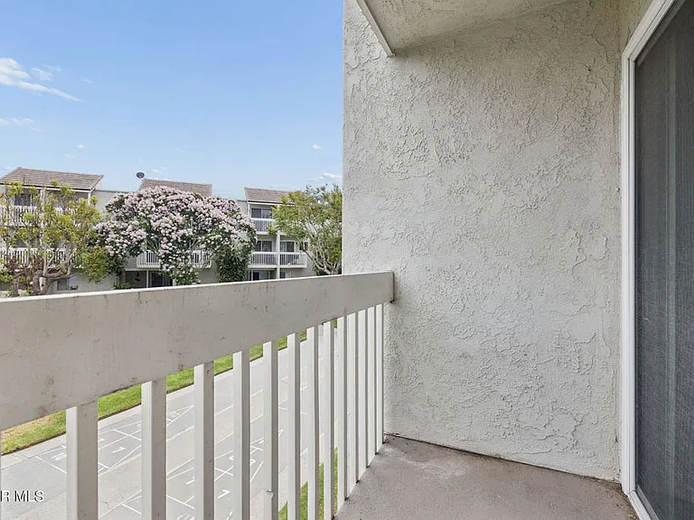 201 S Ventura Rd #7 — Photo 18