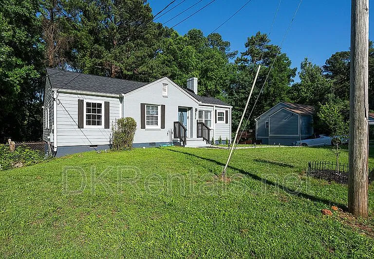 2874 Blount St — Photo 3
