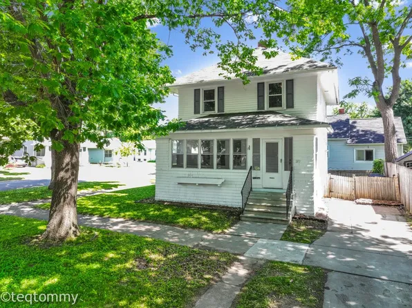 520 Elmore St, Green Bay, WI 54303