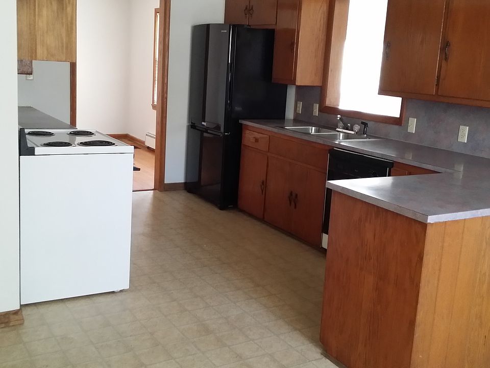 2nd image of 1663 S Link Ave