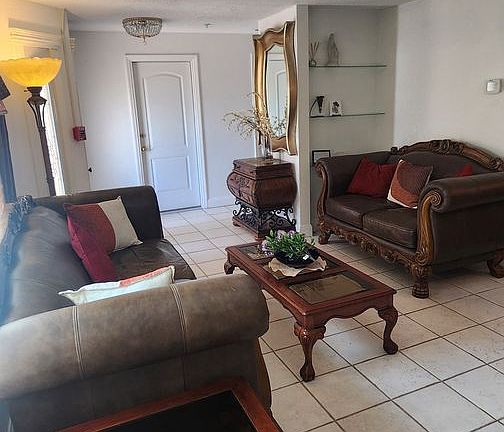 5th image of 610 Palm Dr
