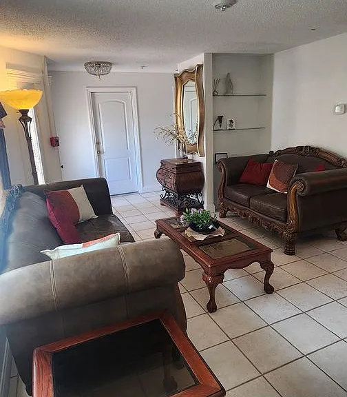 610 Palm Dr — Photo 5