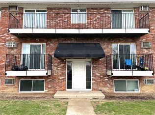 Warren Park 1-2 Bedroom Apartments, Indianapolis, IN 46219