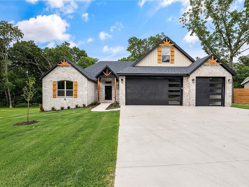 1st image of 41 Coalburn Dr