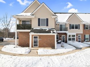 3346 Kneeland Cir, Howell, MI 48843