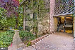 3rd image of 111D Cross Keys Rd #111D