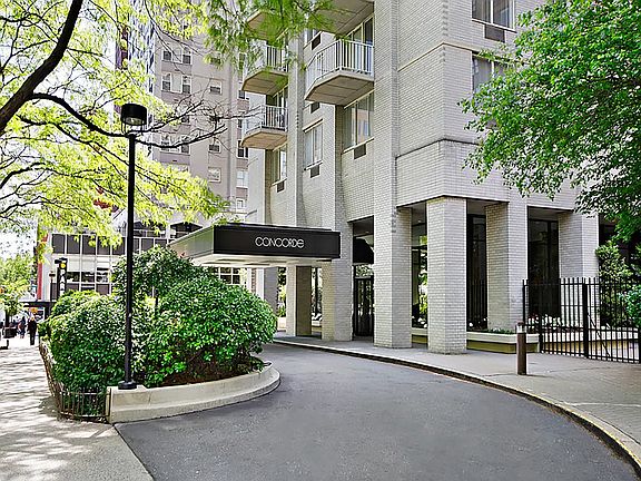 5th image of 220 E 65th St APT 15E