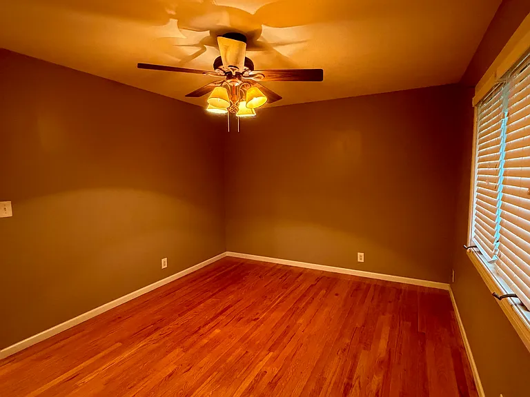 1121 Driftwood Dr — Photo 12