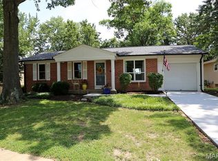 912 Tree Trails Ln, Fenton, MO 63026