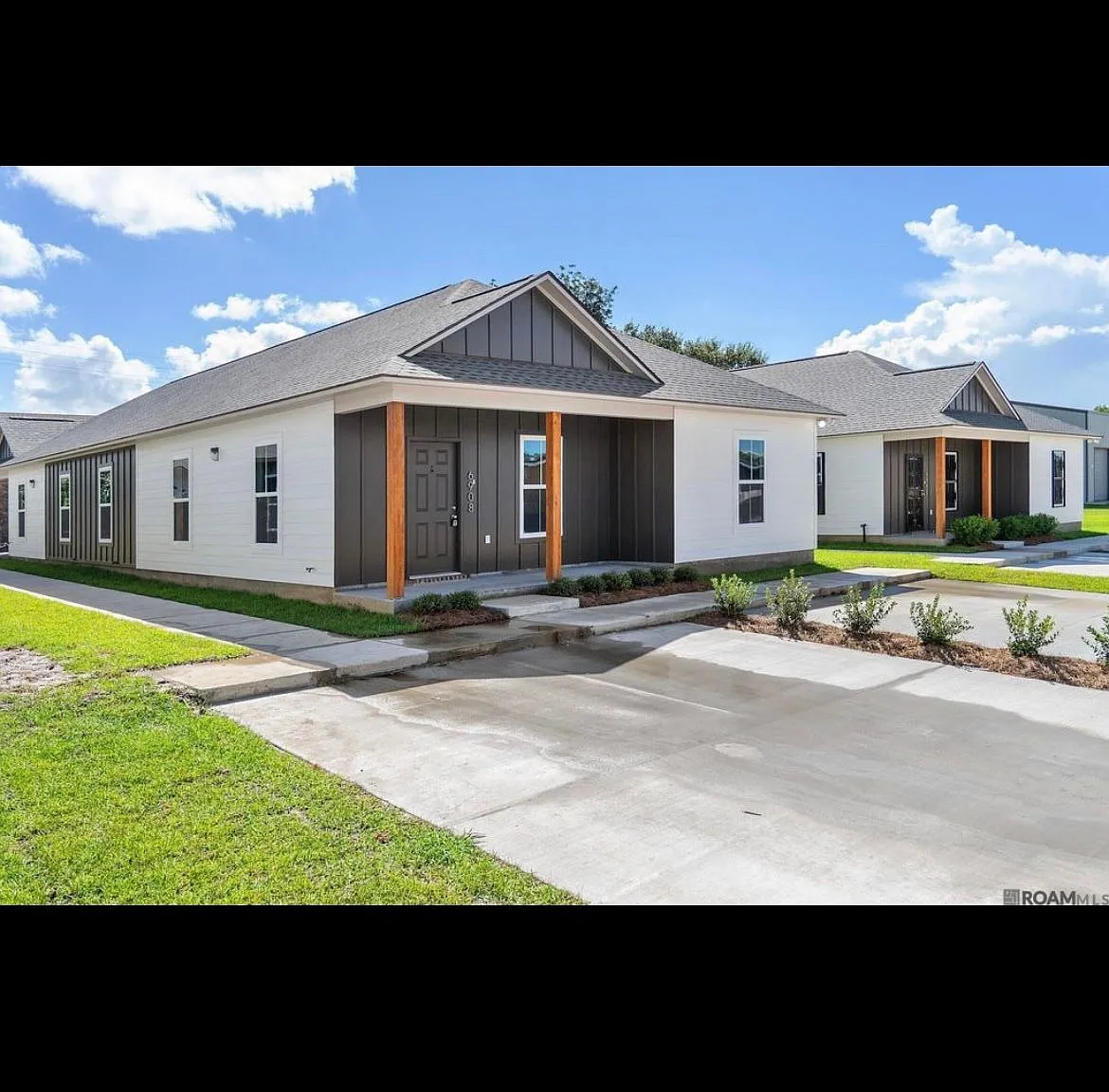 3 bed, 2.0 bath, 1398 sqft, $1,685 — Photo 1
