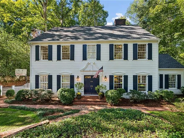 2340 Christophers Walk NW, Atlanta, GA 30327