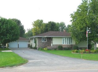 404 Broadway St, Thompson, ND 58278