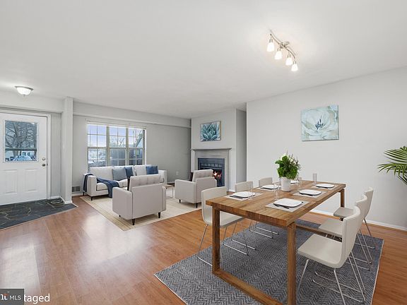 4th image of 13756 Autumn Vale Ct #13F