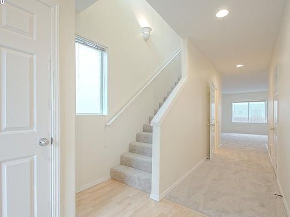 2nd image of 6548 NE Deer Run St