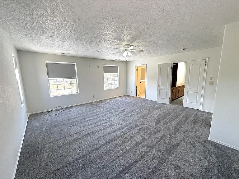 2506 W Grandview Dr — Photo 13