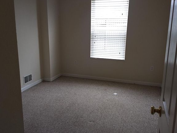 4th image of 4265 Lindsey Dr
