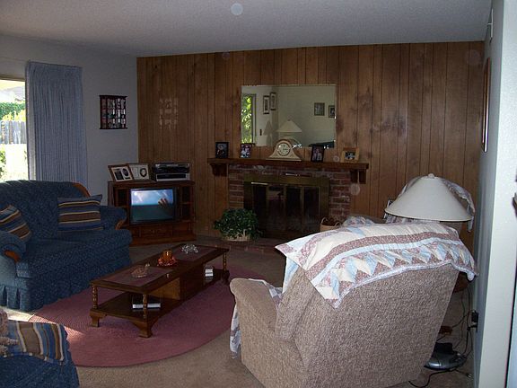 3rd image of 11533 1st Ave