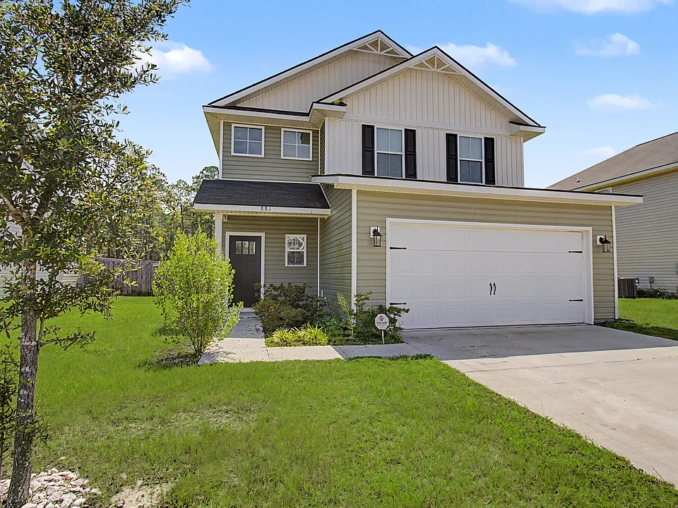 881 Grayson Ave