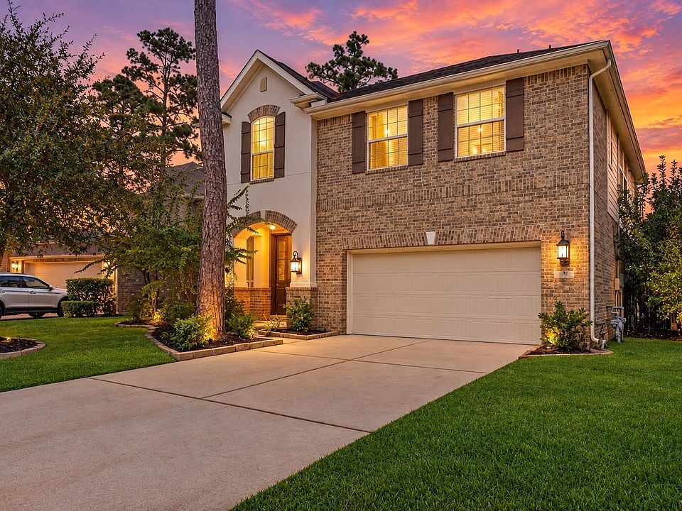 1st image of 10 Camplight Ct