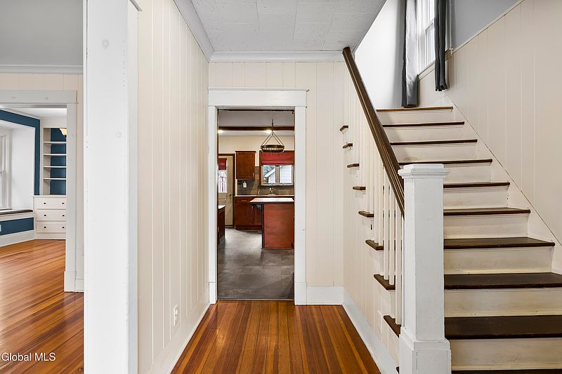 3rd image of 11 Cornelius Avenue