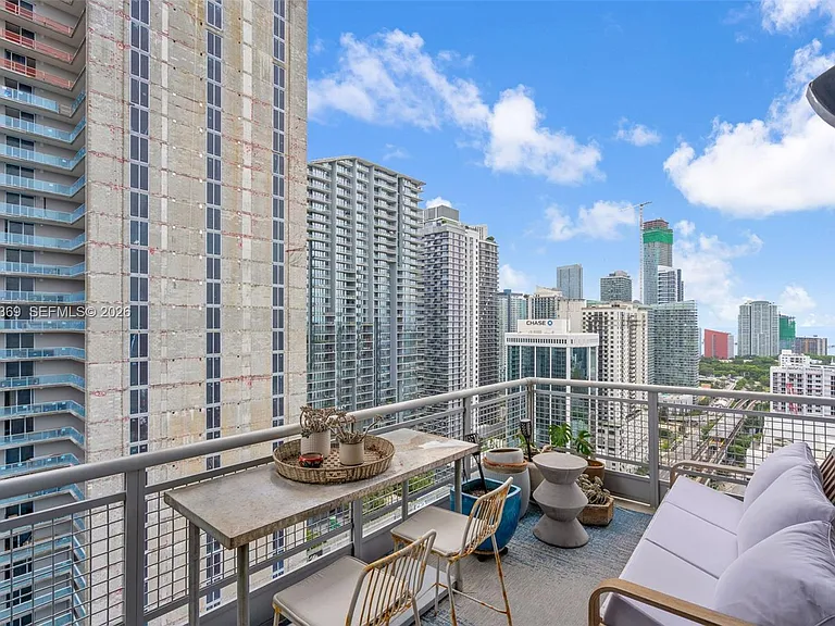 690 SW 1st Ct #Penthouse II16 — Photo 16