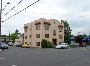 2634 NE Broadway St APT 302, Portland, OR 97232
