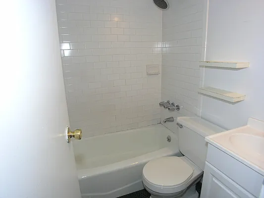 Rented by Townsley & Gay, LLC | media 25