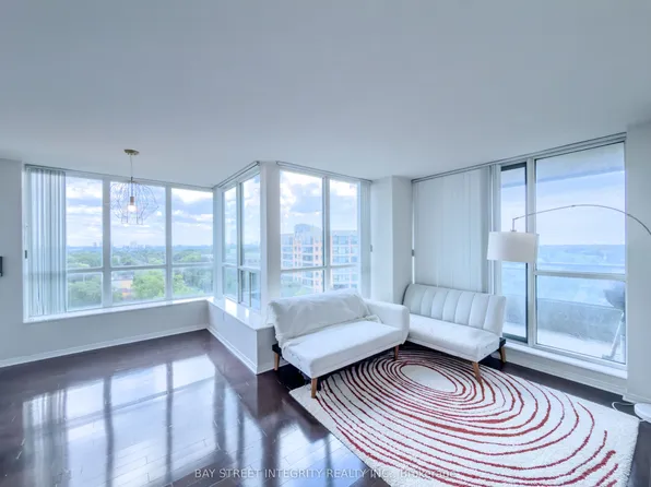 39 Pemberton Ave, Toronto, ON
