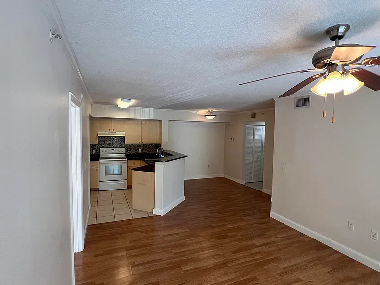 4021 San Marino Blvd #205 — Photo 15