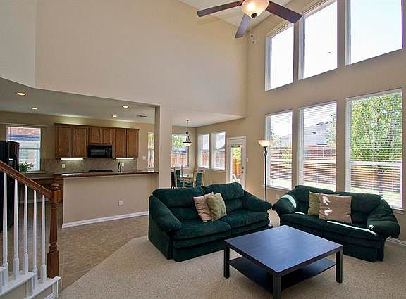 5th image of 813 Cascades Dr