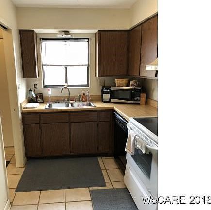 4th image of 2 Greentree Cir