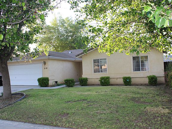 3rd image of 210 W Wren Ave