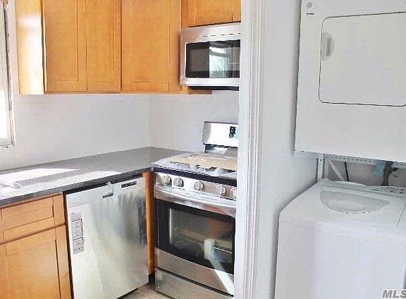 2nd image of 537 E Park Ave