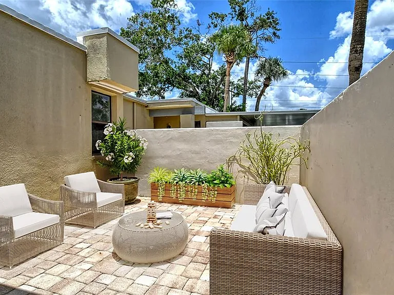 2517 Glebe Farm Close #H-2 — Photo 4