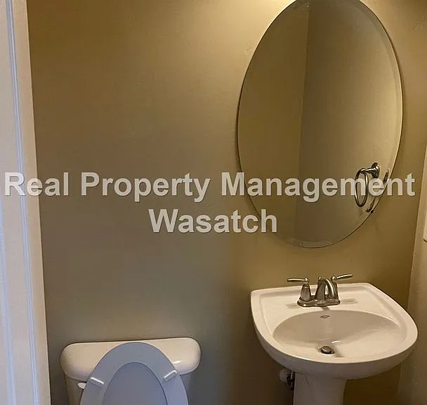 715 E Harrison Ave — Photo 9