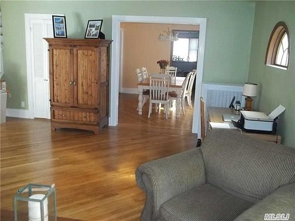5th image of 16 Juniper Ave