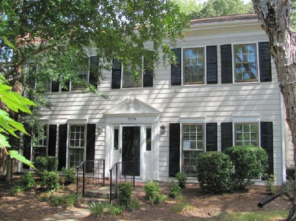 7528 Red Oak Ln, Charlotte, NC 28226