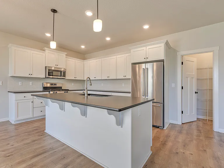2073 Silverstone Dr — Photo 10