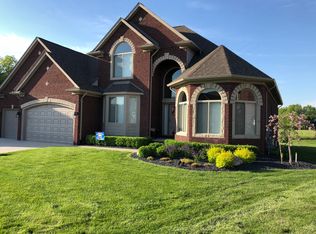 15407 Amberfield Dr, Macomb, MI 48042