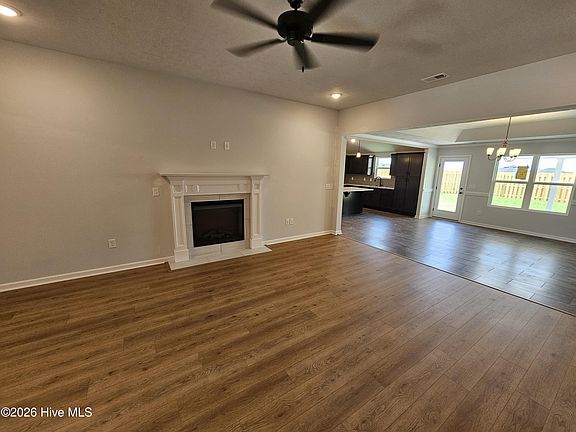 4th image of 2320 Bellingham Drive