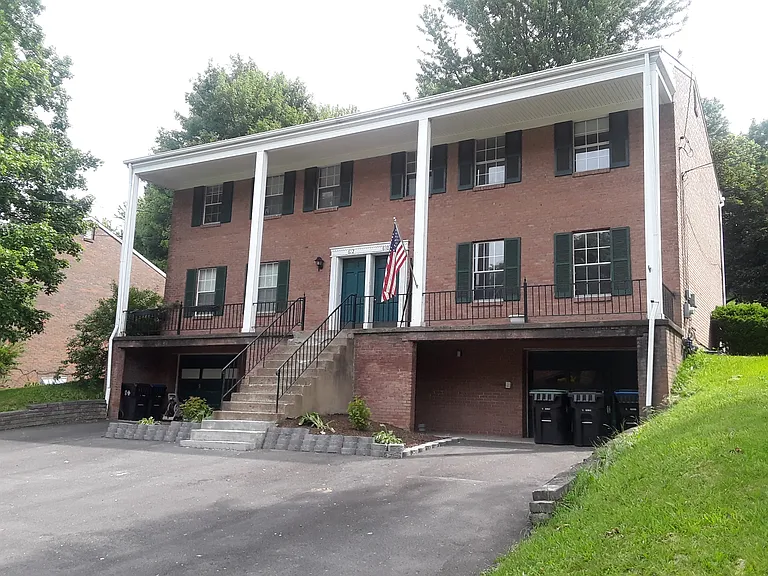 610 Sloop Rd — Photo 1
