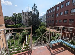 14 Bayard St APT 2R, Brooklyn, NY 11211