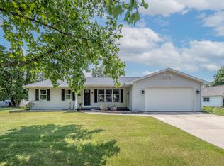 321 Scott St, Vicksburg, MI 49097