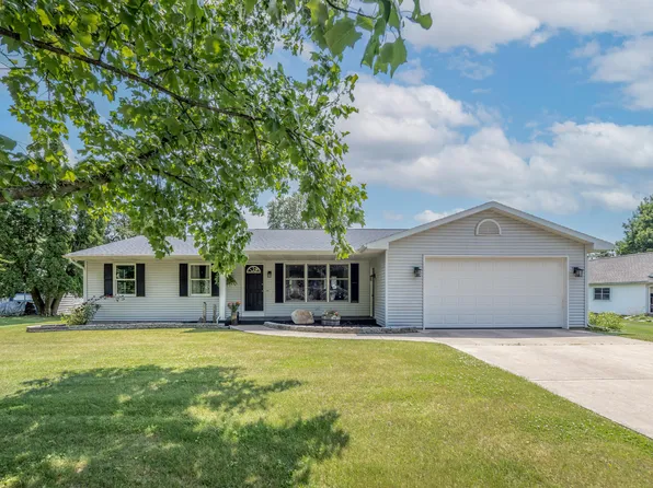 321 Scott St, Vicksburg, MI 49097