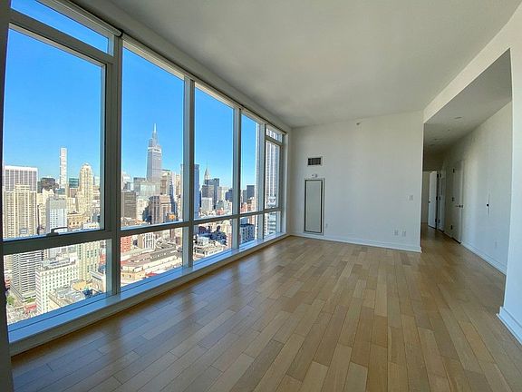 3rd image of 885 6th Ave Ph 3B