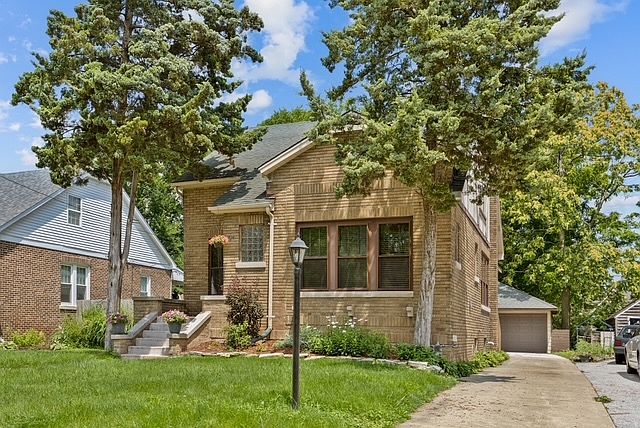1st image of 1836 Olive Rd