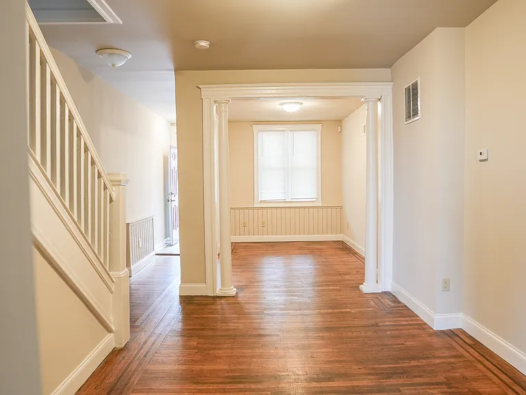 2813 W Mulberry St — Photo 5