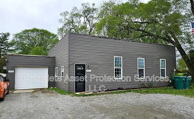 Building Photo - 7302 Taft St #A