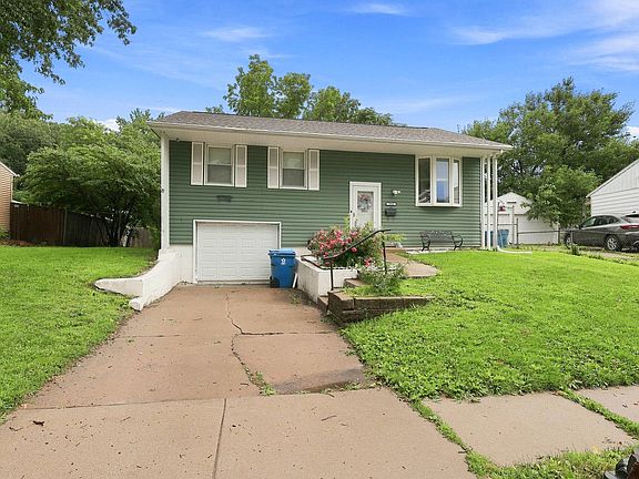 2nd image of 3916 8th St