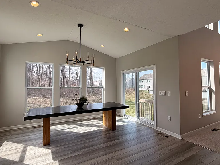 8833 Ingraham Ln — Photo 10